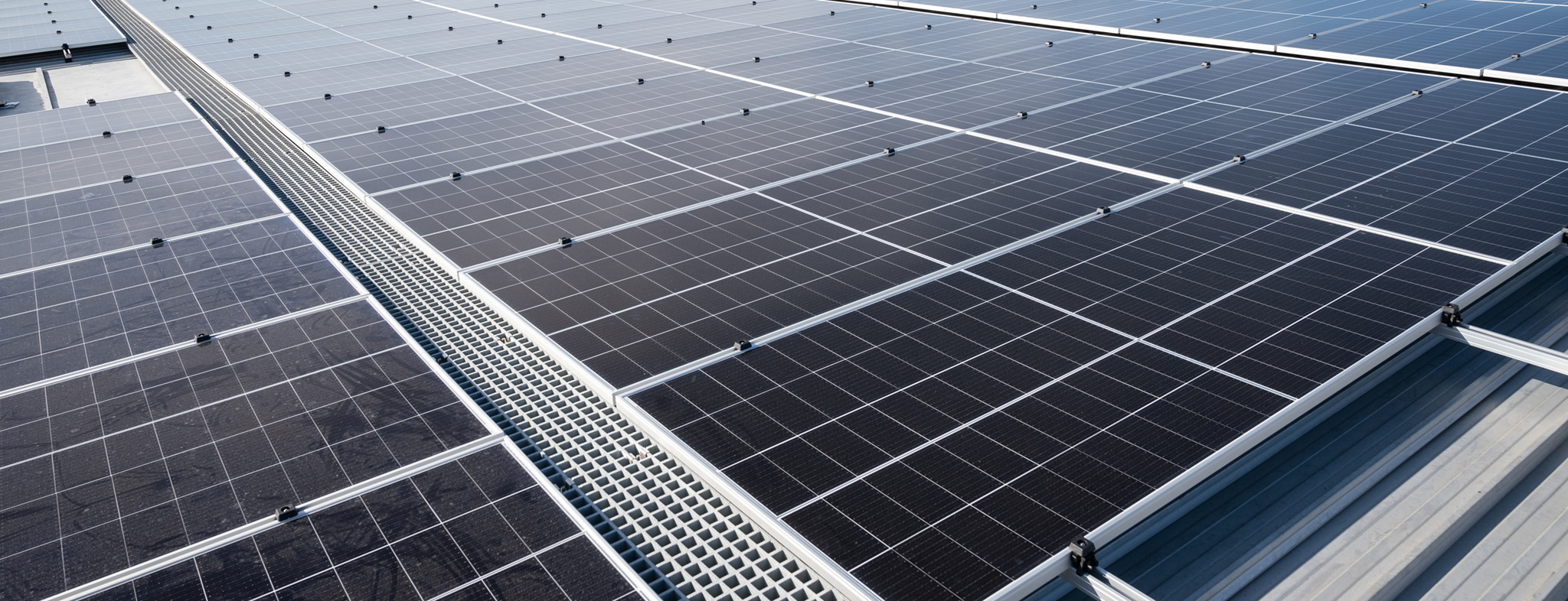 POWAPLAST glass-filled nylon solar installation